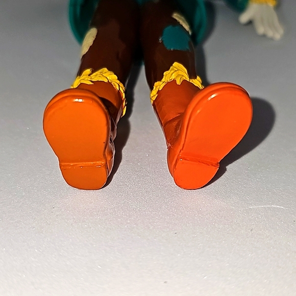 Wizard of Oz Mr Scarecrow 8" vinyl Action Figure - Picture 6 of 12